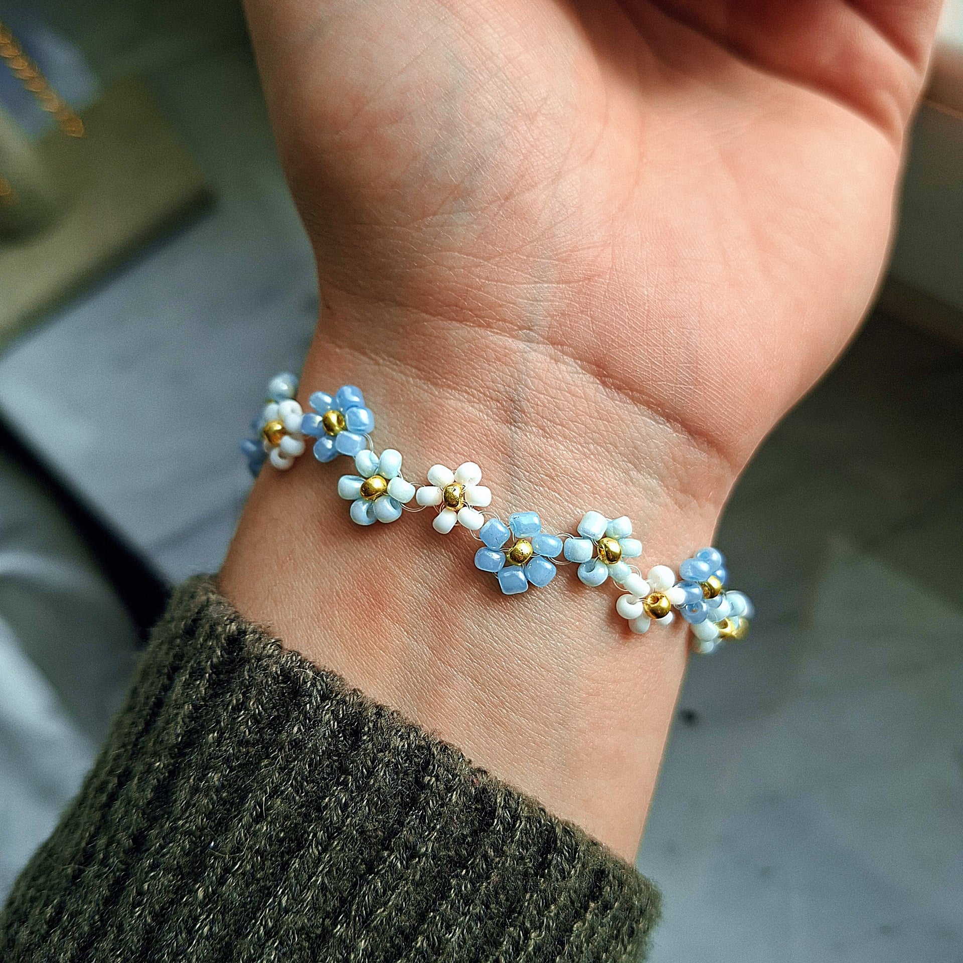 Zigzag Flower Gold